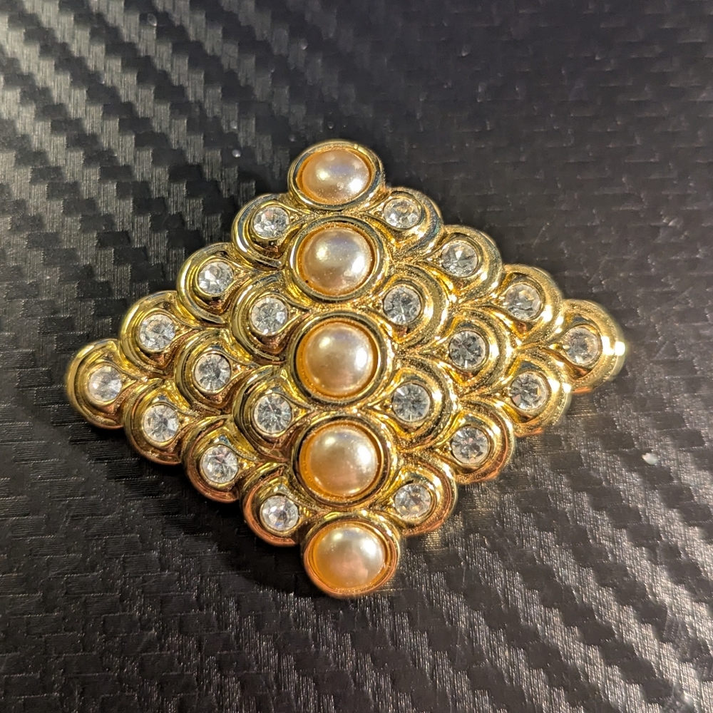 Swarovski Elegant Gold and Pearl Brooch